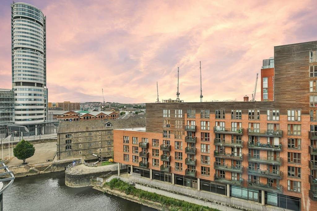 The Exclusive Gem Of Leeds - Sleeps 8 Lejlighed Eksteriør billede